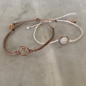 Set of two Pura Vida bracelets